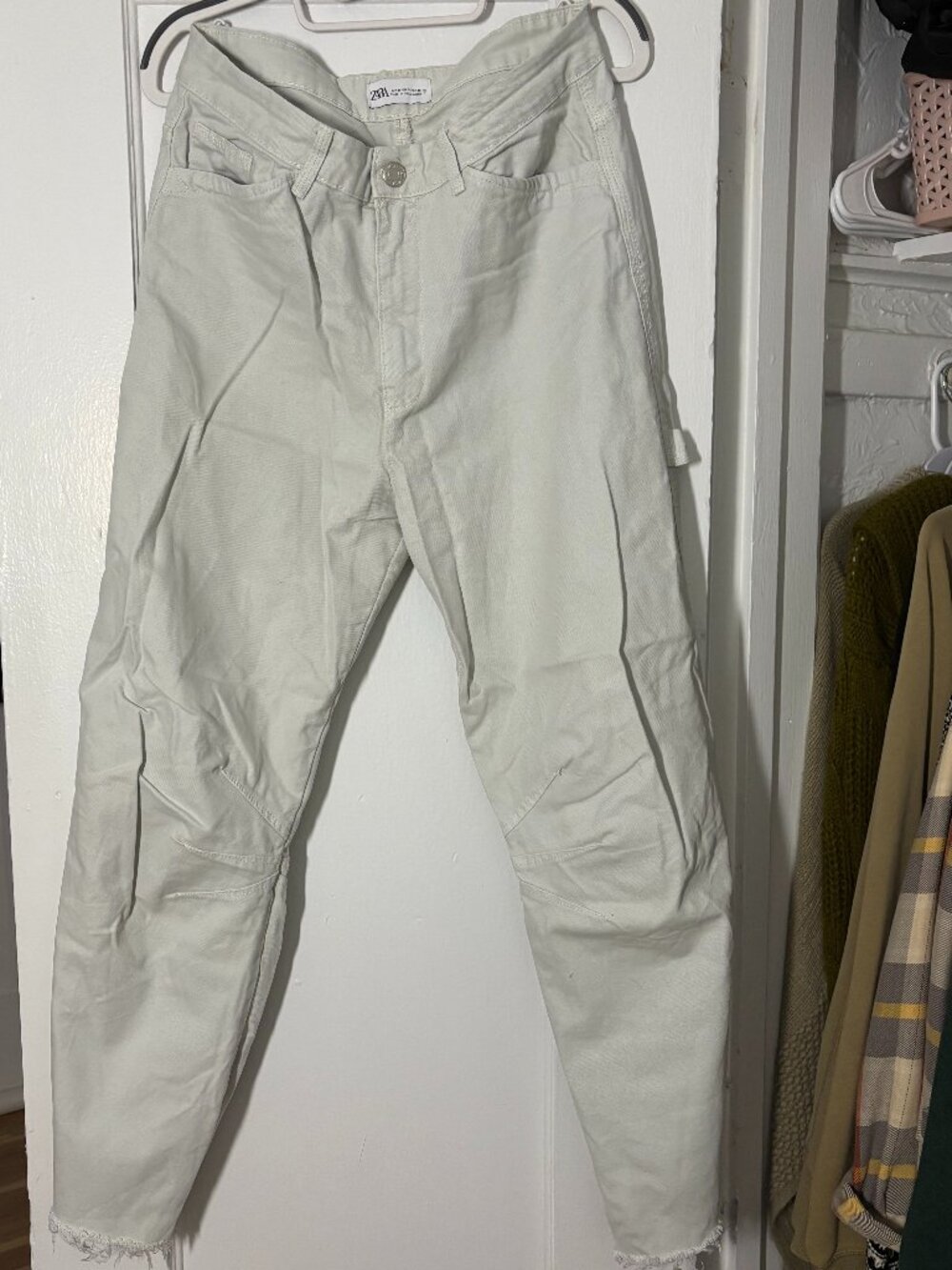 Zara White Cargo Pants - Size 6